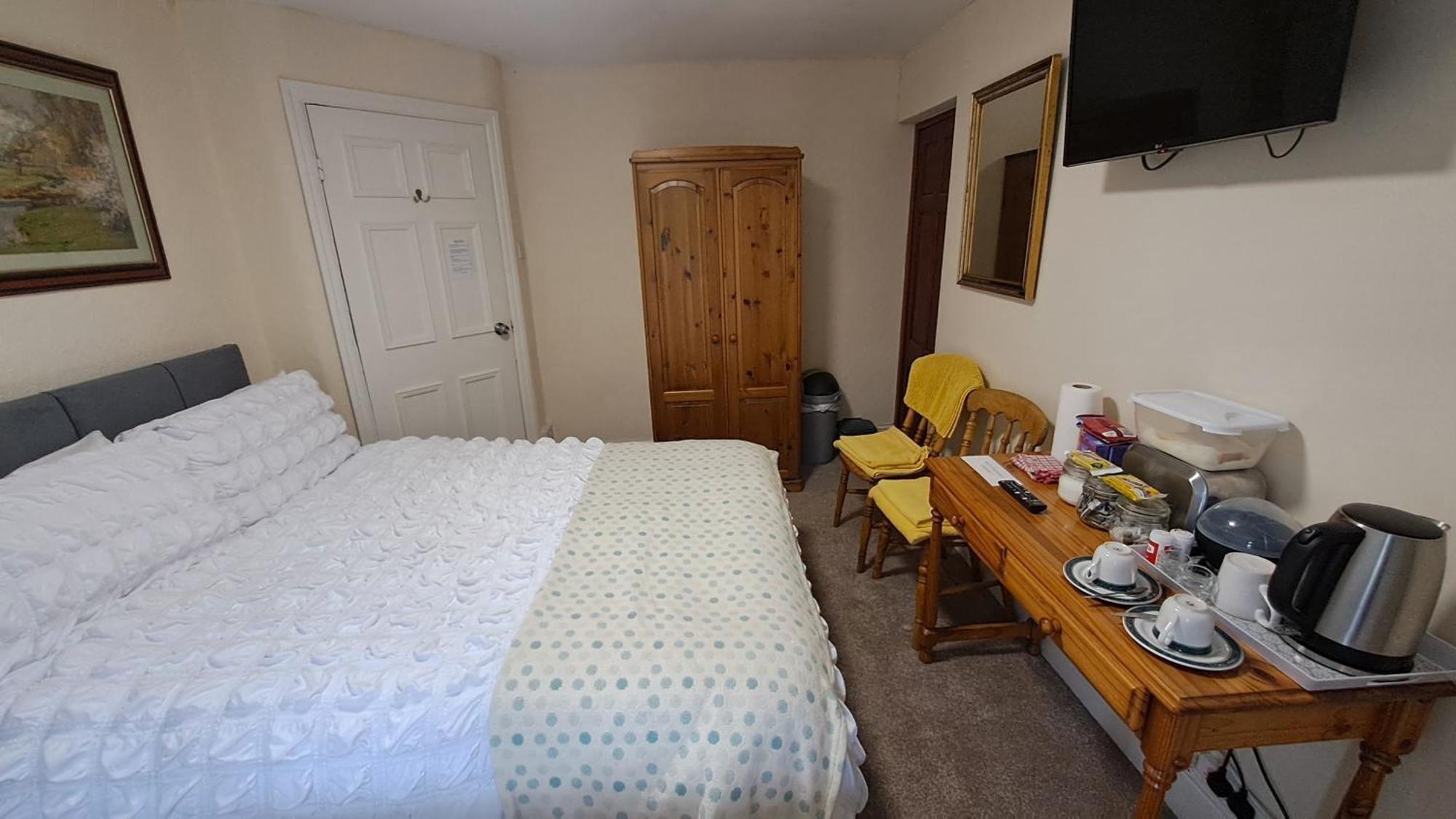 Coynant Farm Guesthouse - Farm Park Stay Суонси Номер фото