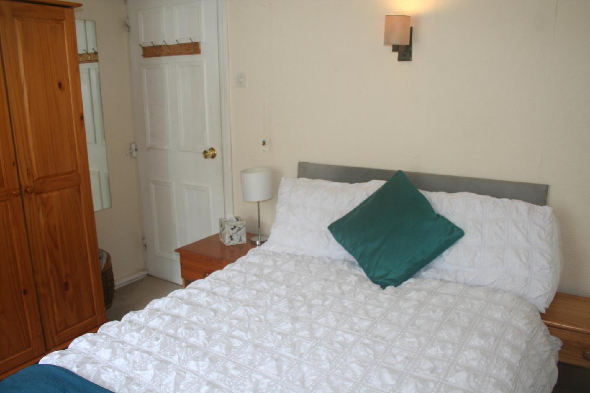 Coynant Farm Guesthouse - Farm Park Stay Суонси Номер фото