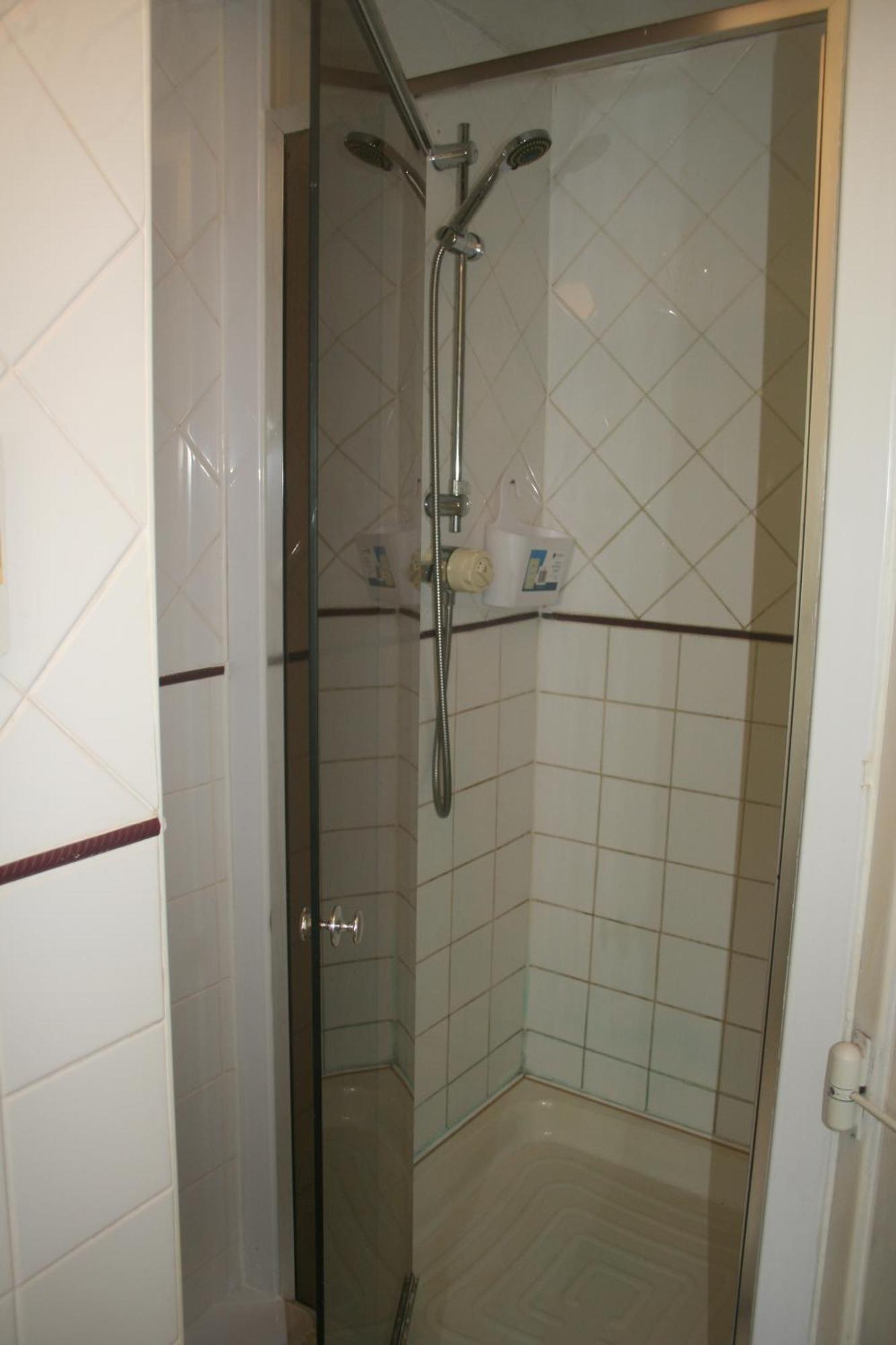 Coynant Farm Guesthouse - Farm Park Stay Суонси Номер фото