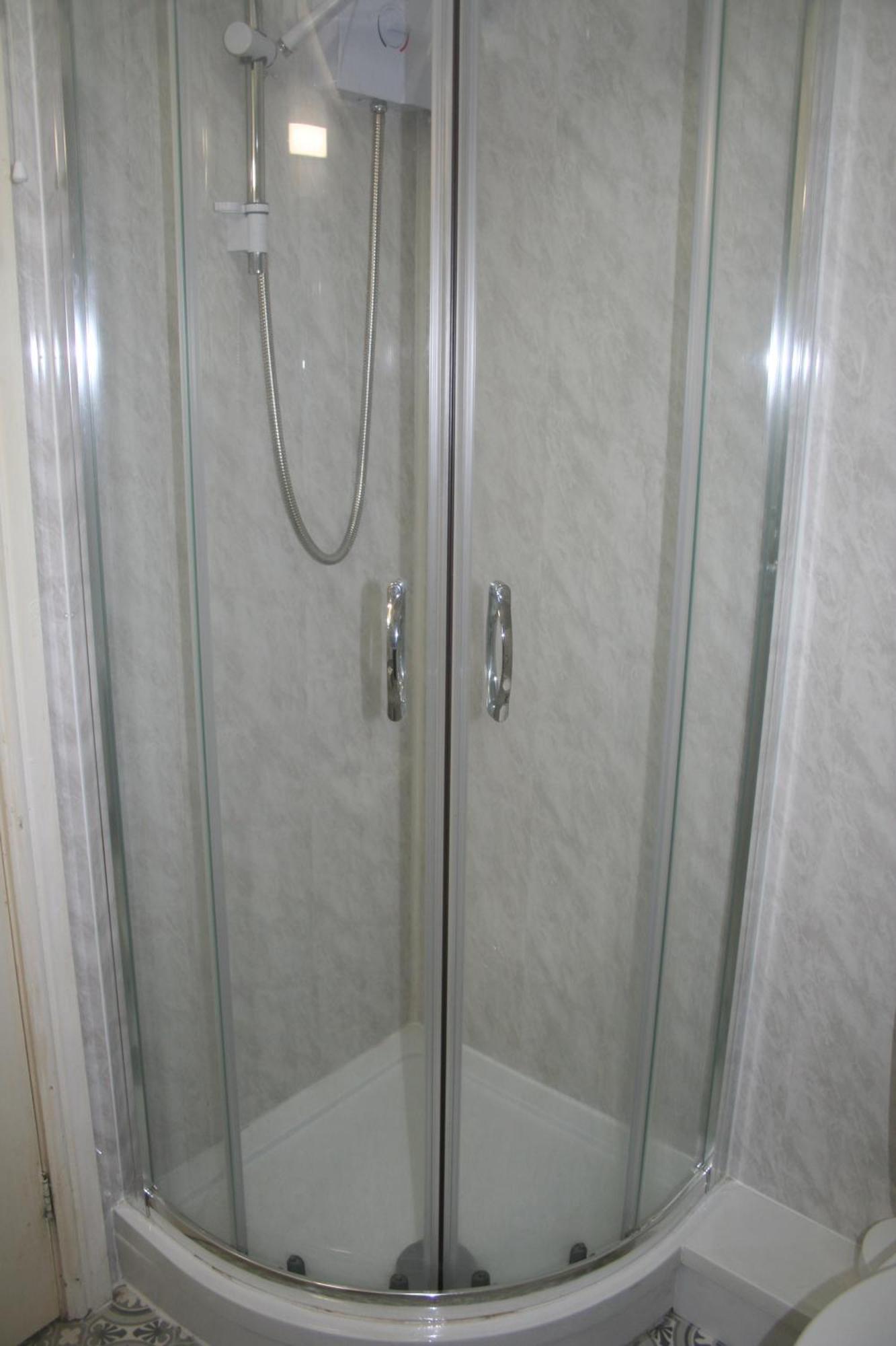 Coynant Farm Guesthouse - Farm Park Stay Суонси Номер фото