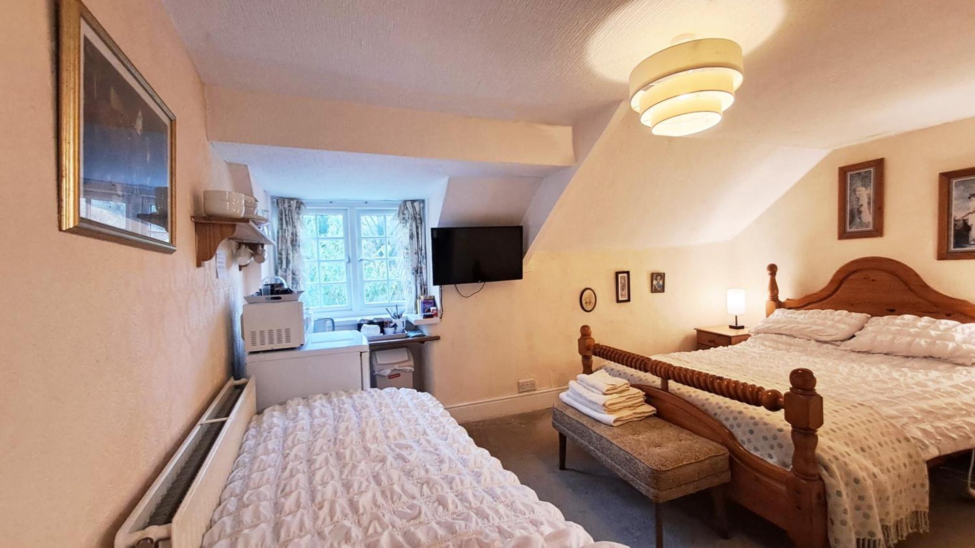 Coynant Farm Guesthouse - Farm Park Stay Суонси Экстерьер фото